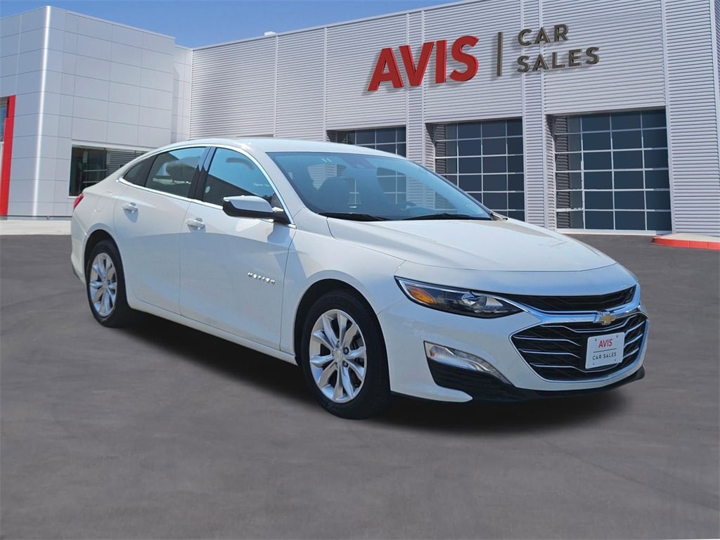 Thumbnail: 2023 Chevrolet Malibu - 3