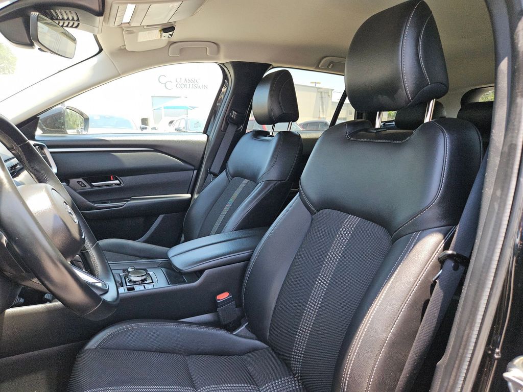 Thumbnail: 2025 Mazda CX-50 - 16