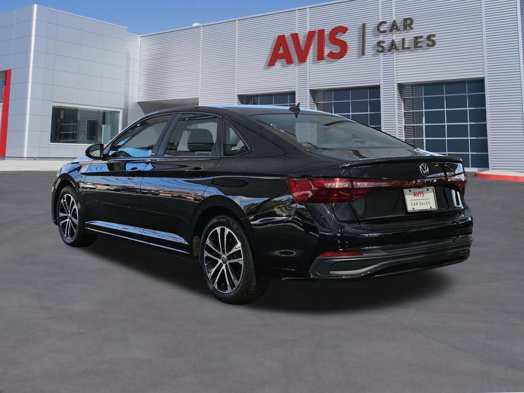 Thumbnail: 2025 Volkswagen Jetta - 3