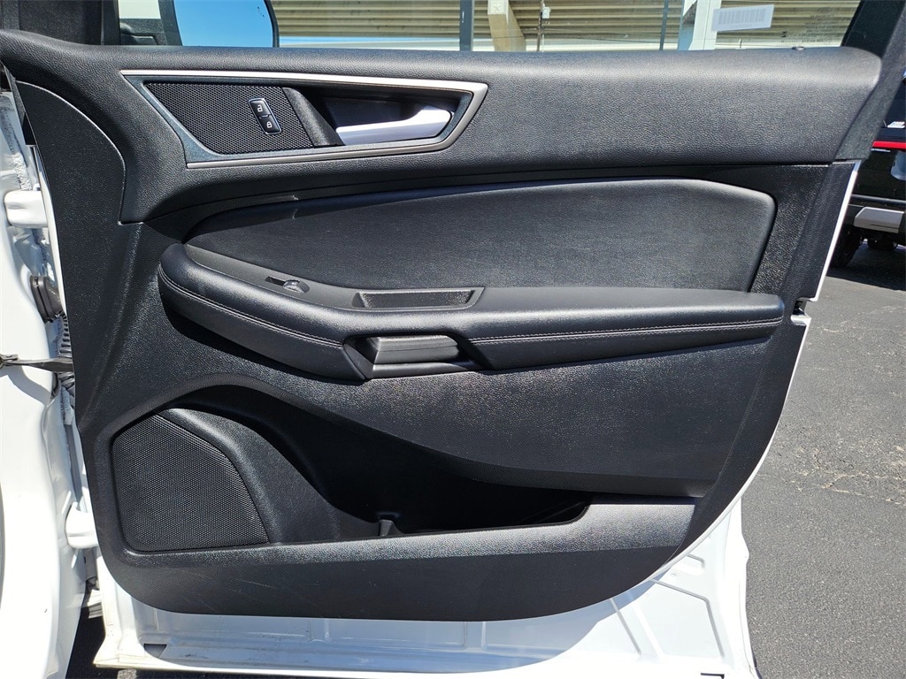 View 32