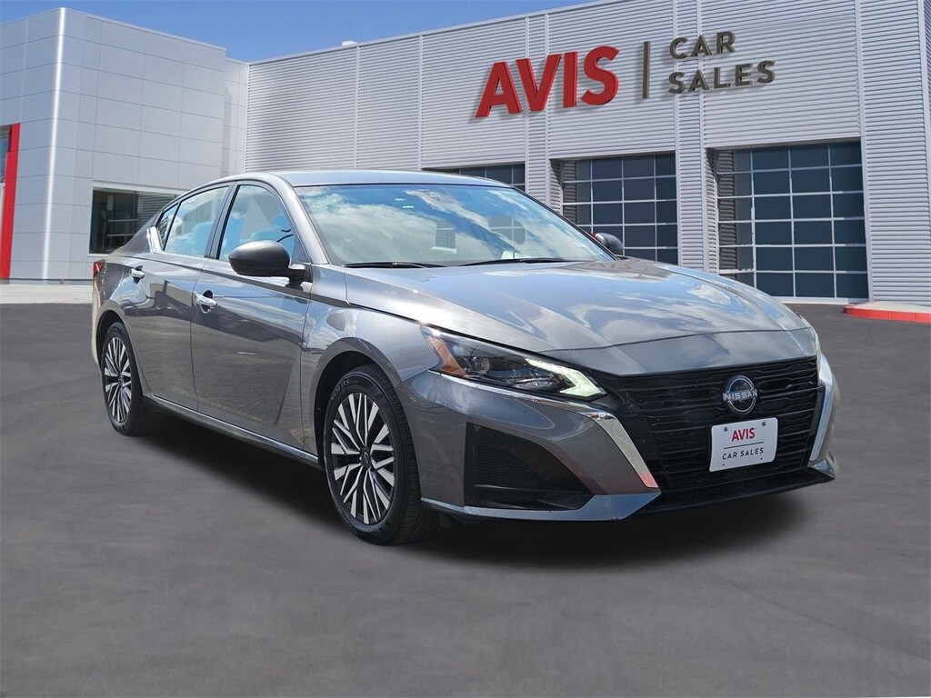 2024 Nissan Altima 2.5 SV photo 3
