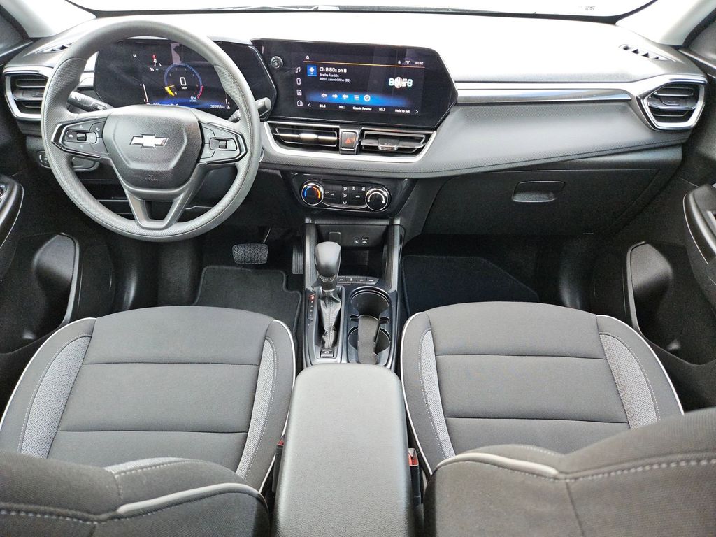 Thumbnail: 2025 Chevrolet TrailBlazer - 19