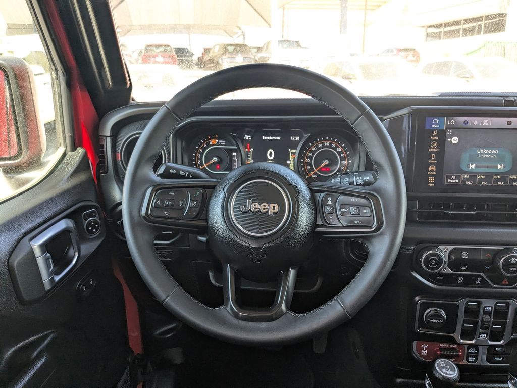 Thumbnail: 2025 Jeep Wrangler - 26