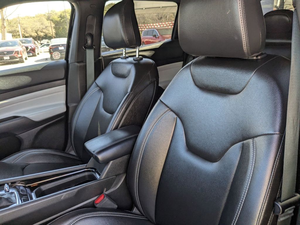 Thumbnail: 2025 Jeep Compass - 11