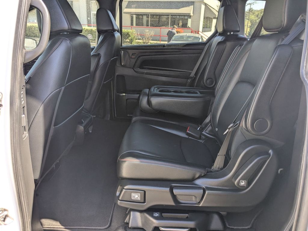 Thumbnail: 2025 Honda Odyssey - 24