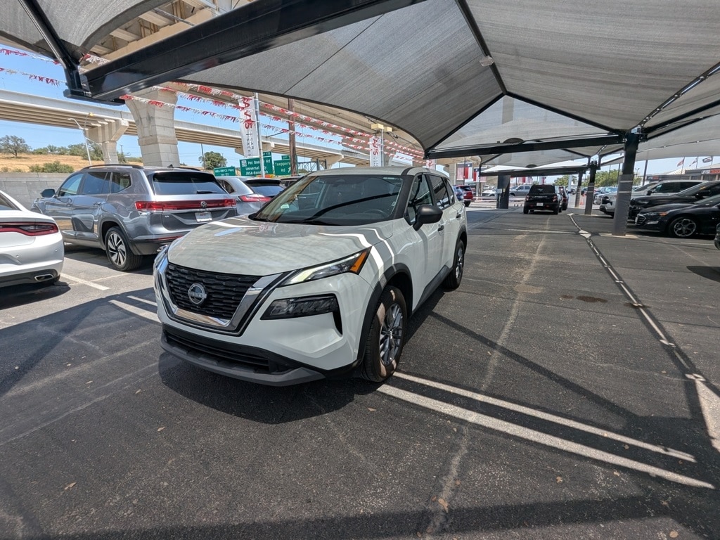 Thumbnail: 2023 Nissan Rogue - 1