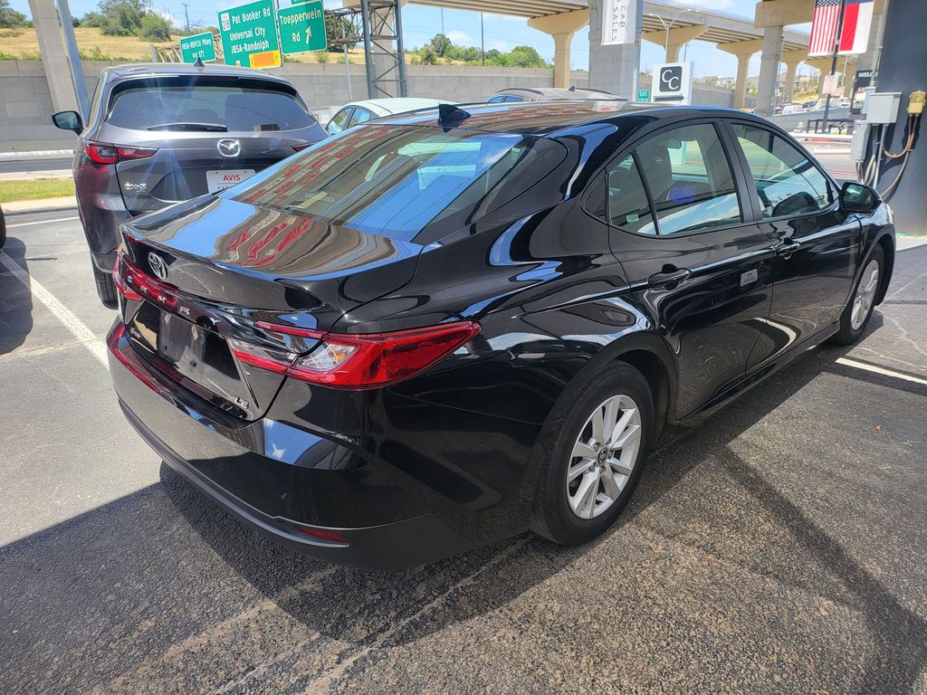 Thumbnail: 2025 Toyota Camry - 8