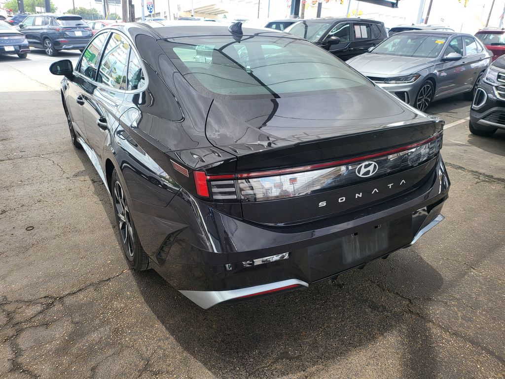 Thumbnail: 2025 Hyundai Sonata - 9