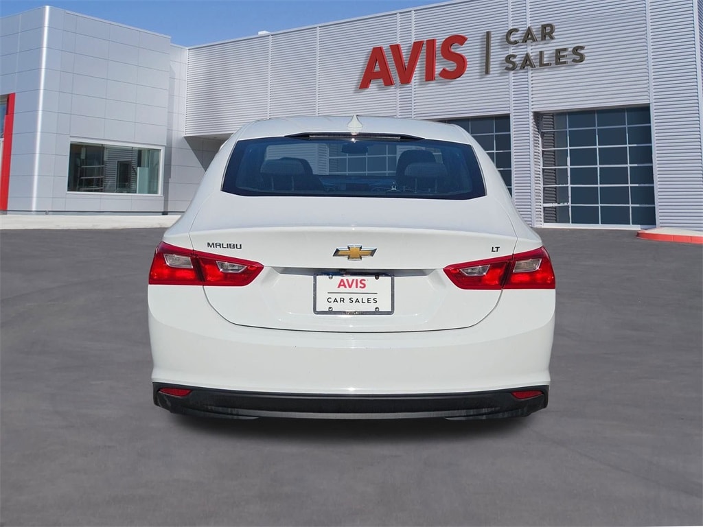 Thumbnail: 2023 Chevrolet Malibu - 7