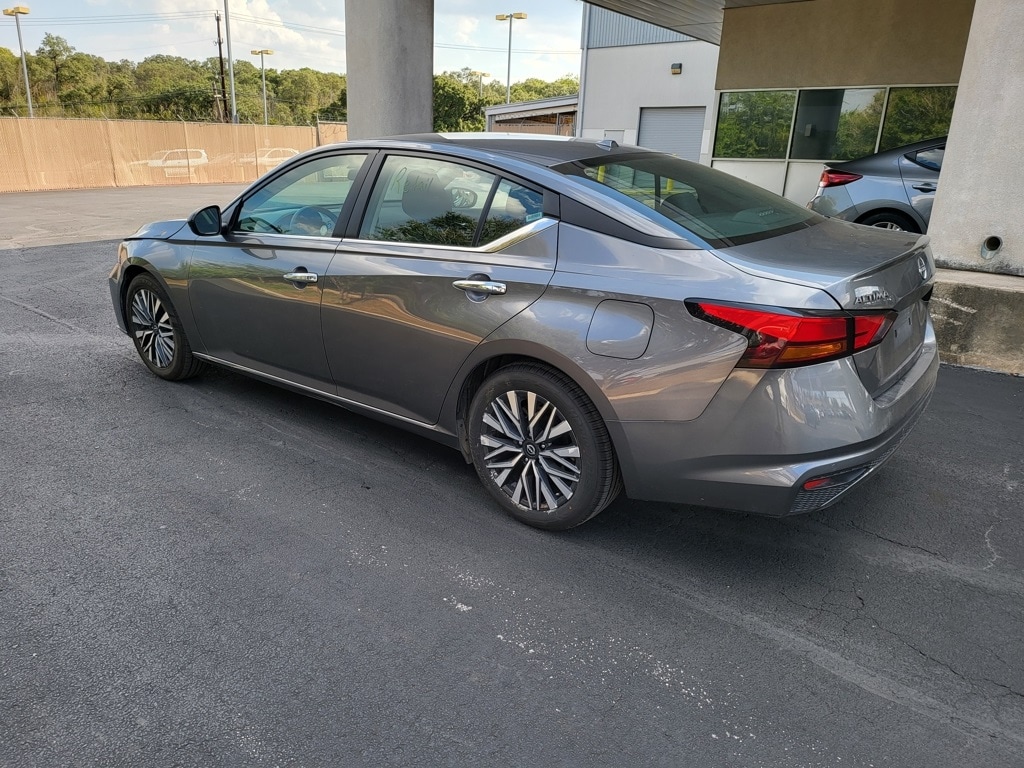 Thumbnail: 2024 Nissan Altima - 5
