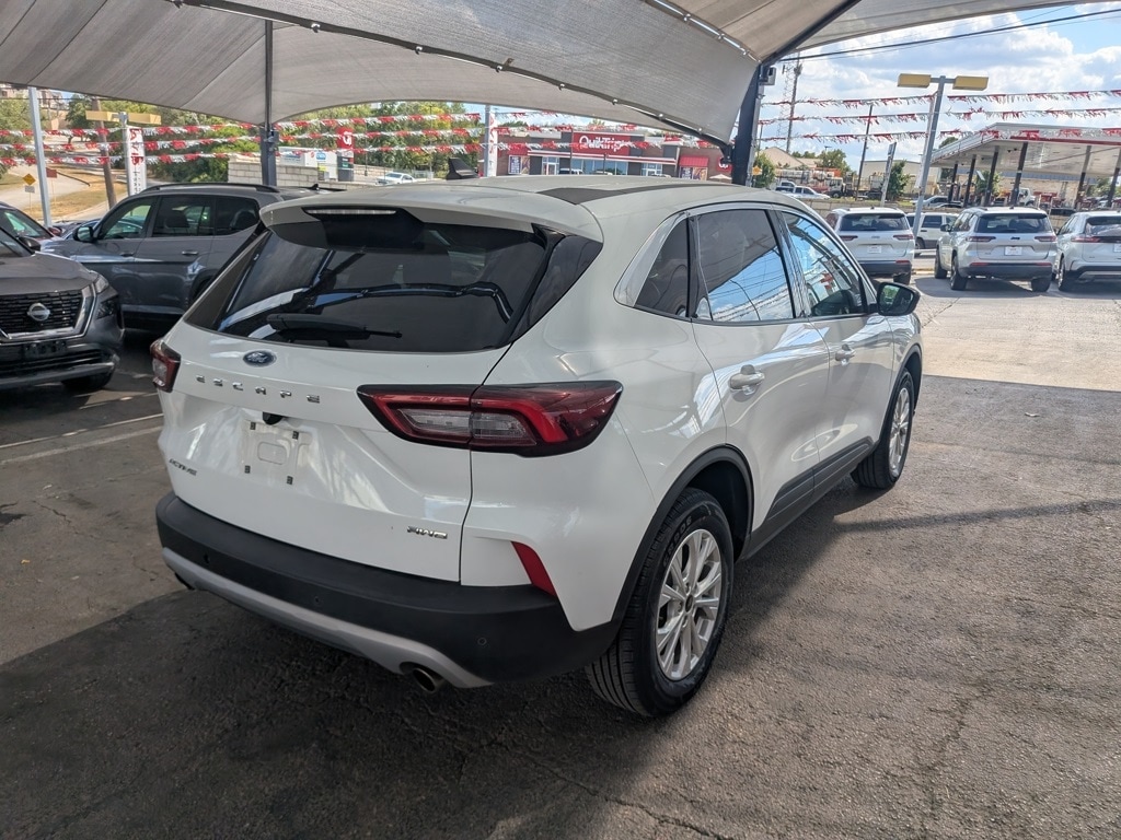 Thumbnail: 2024 Ford Escape - 9