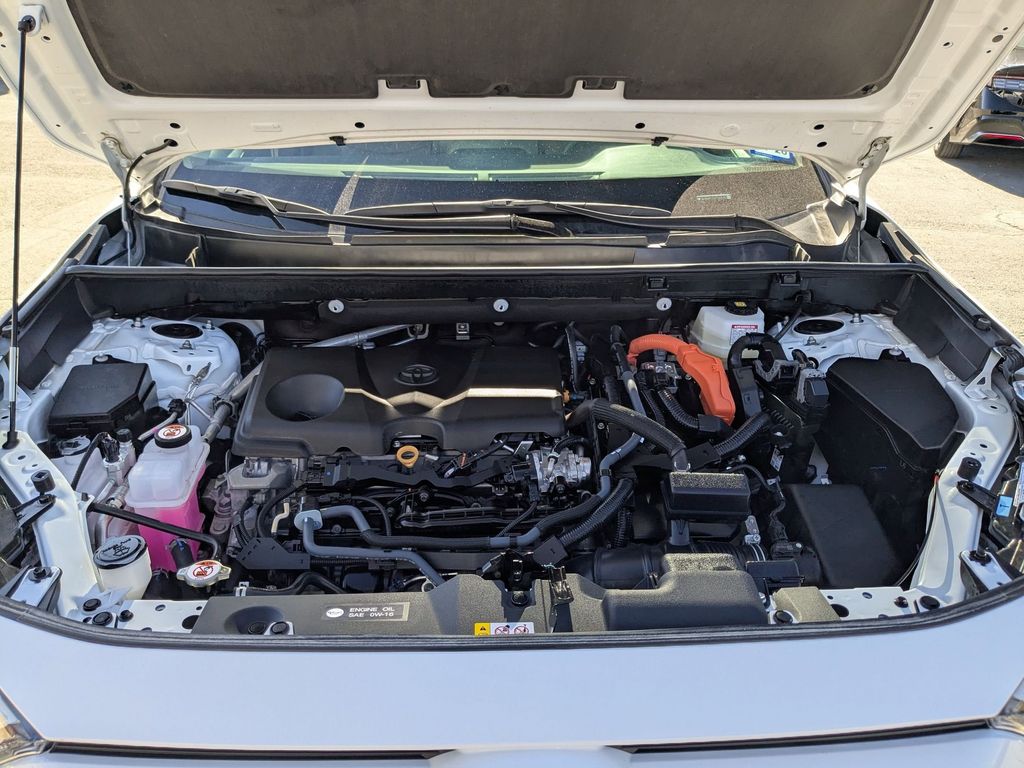 Thumbnail: 2025 Toyota RAV4 - 28