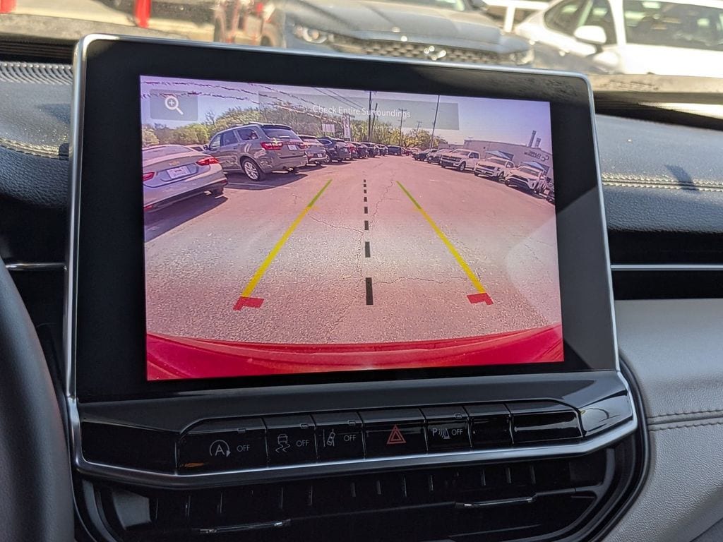 Thumbnail: 2025 Jeep Compass - 21