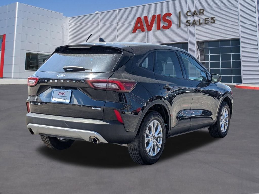 Thumbnail: 2025 Ford Escape - 6