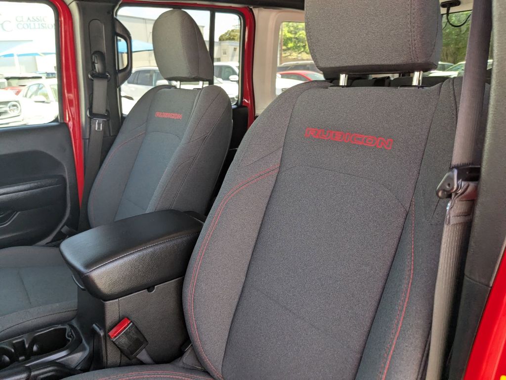 Thumbnail: 2025 Jeep Wrangler - 14