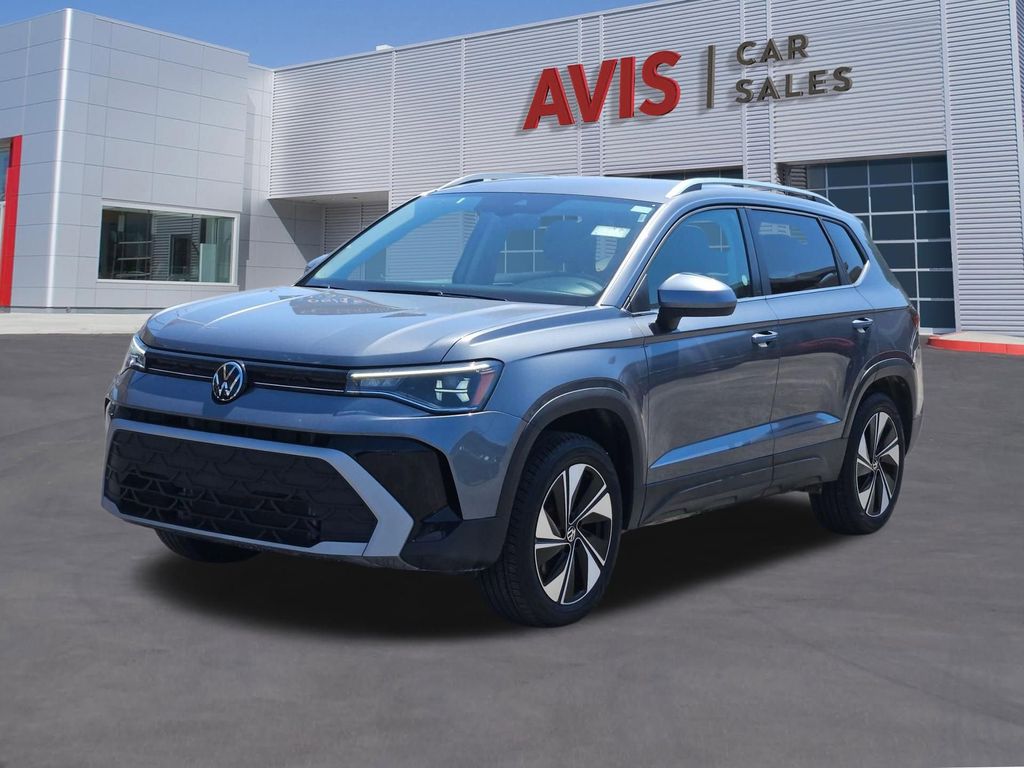 2025 Volkswagen Taos 1.5T SE 4Motion's photo