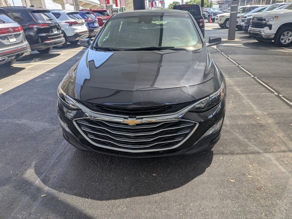 Thumbnail: 2023 Chevrolet Malibu - 2