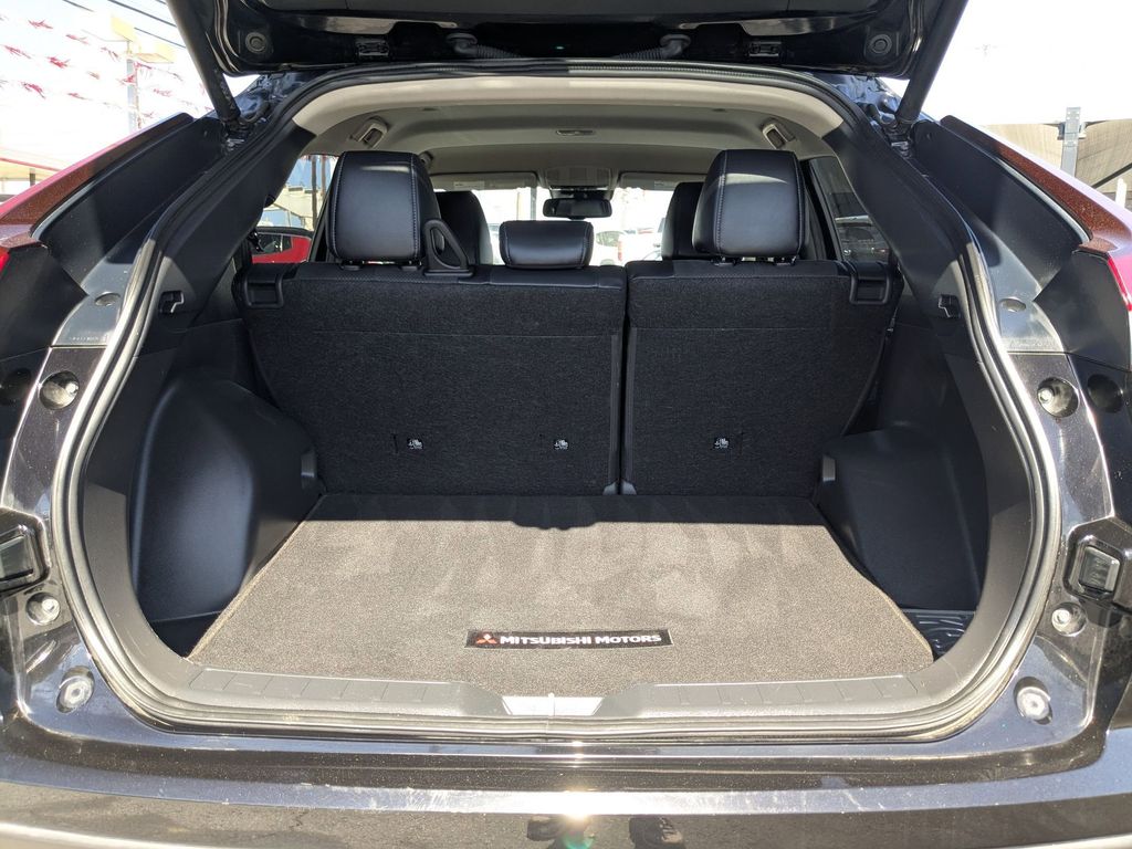 Thumbnail: 2025 Mitsubishi Eclipse Cross - 27