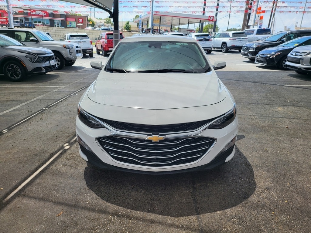 Thumbnail: 2024 Chevrolet Malibu - 2