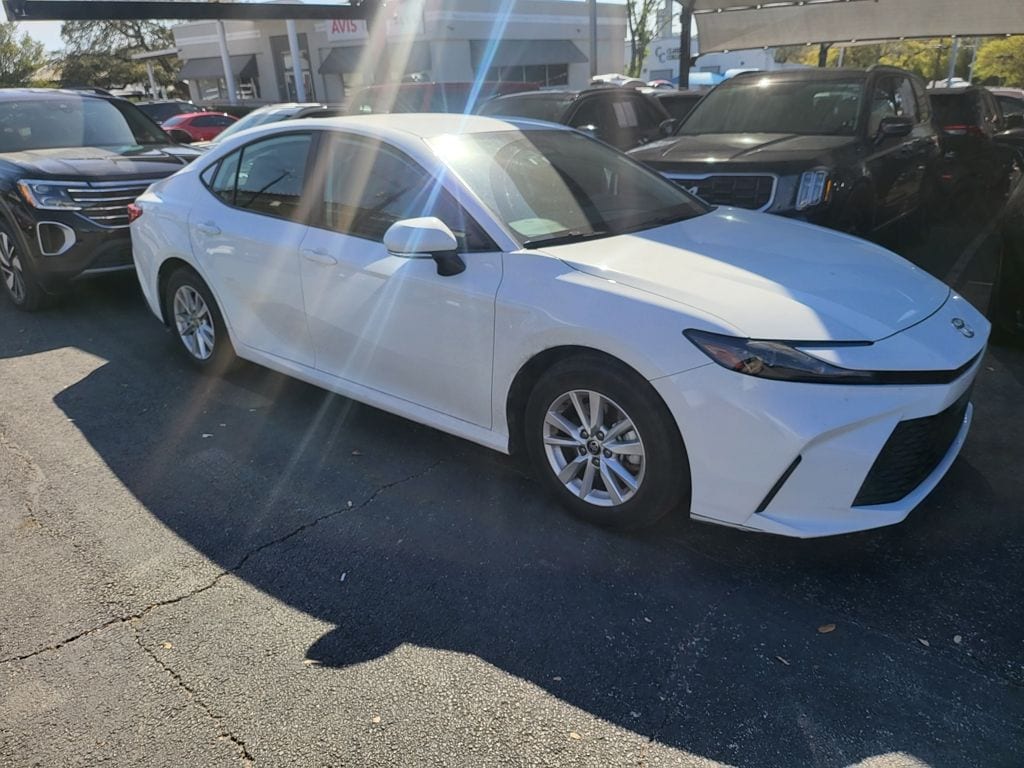 Thumbnail: 2025 Toyota Camry - 15