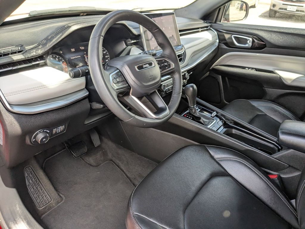 Thumbnail: 2025 Jeep Compass - 13