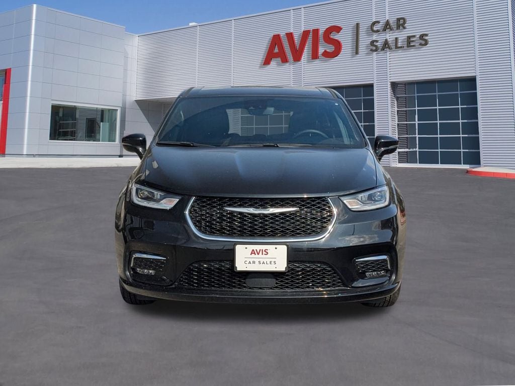 Thumbnail: 2025 Chrysler Pacifica - 10