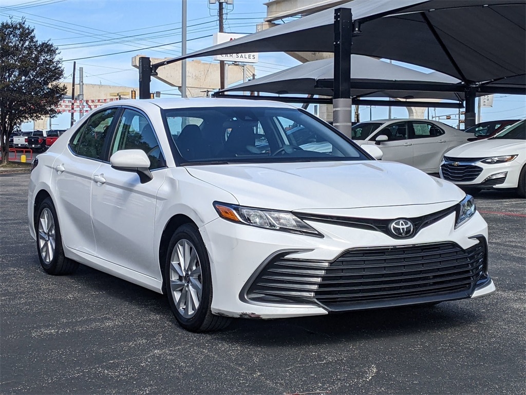 Thumbnail: 2024 Toyota Camry - 3