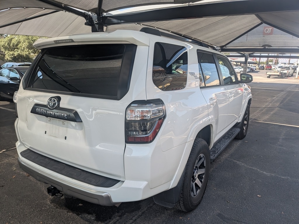 Thumbnail: 2024 Toyota 4Runner - 9