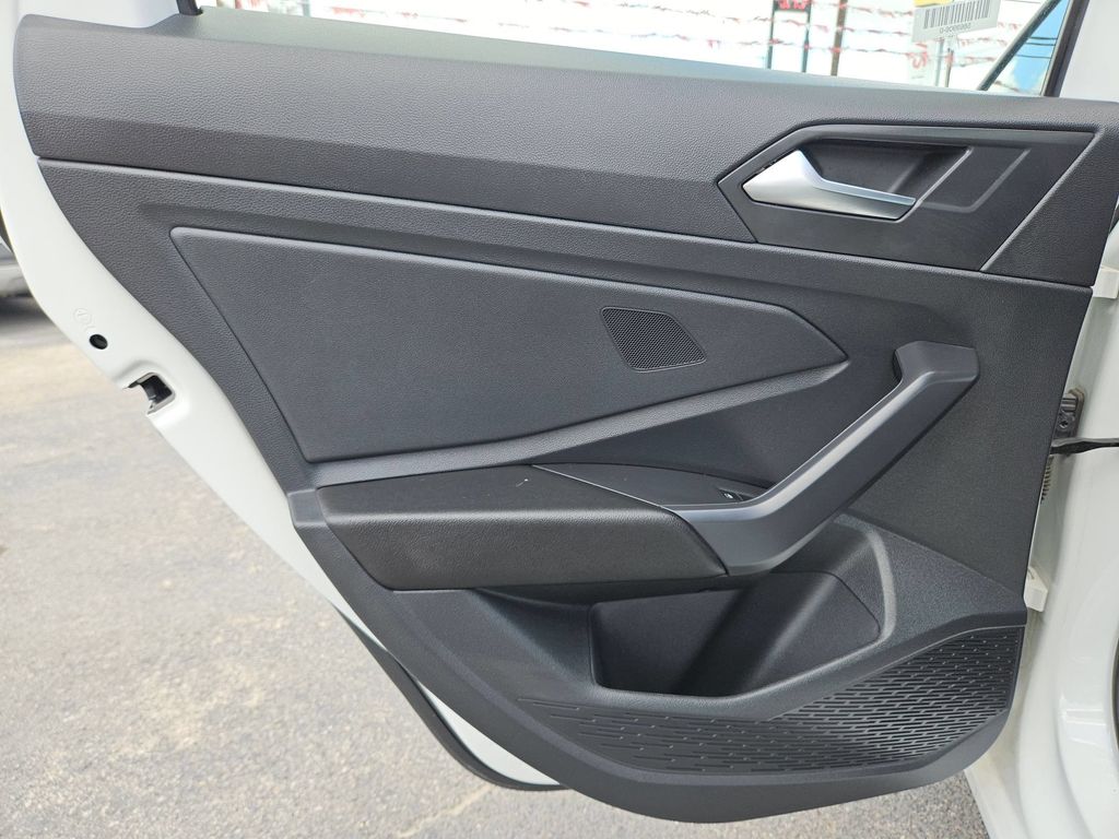 Thumbnail: 2025 Volkswagen Jetta - 18