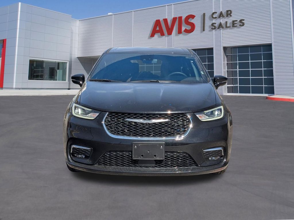 Thumbnail: 2025 Chrysler Pacifica - 10