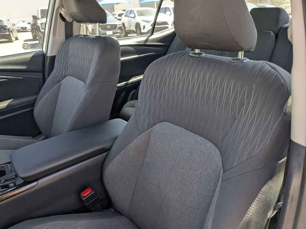 Thumbnail: 2025 Toyota Camry - 13