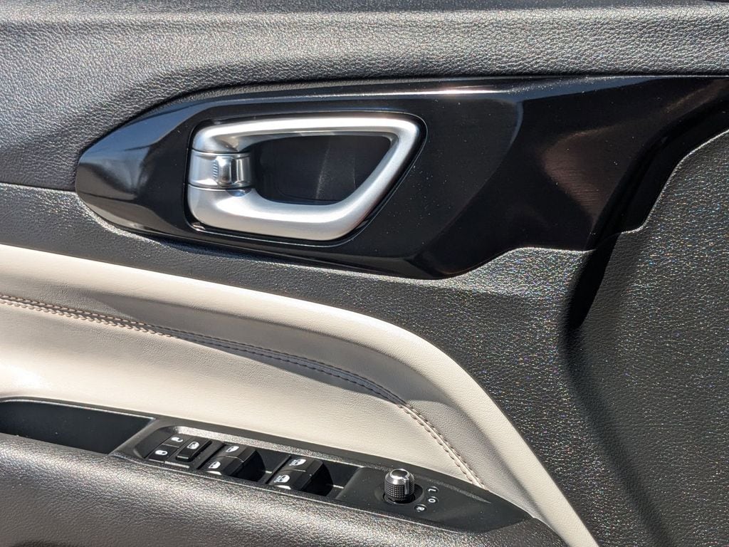 Thumbnail: 2025 Jeep Compass - 16