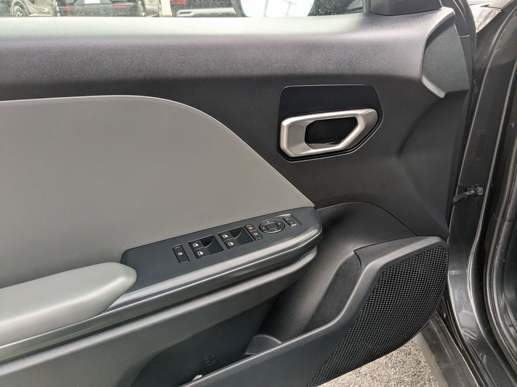 Thumbnail: 2025 Kia K4 - 14