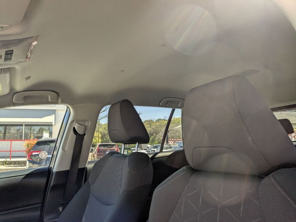 Thumbnail: 2025 Toyota RAV4 - 14