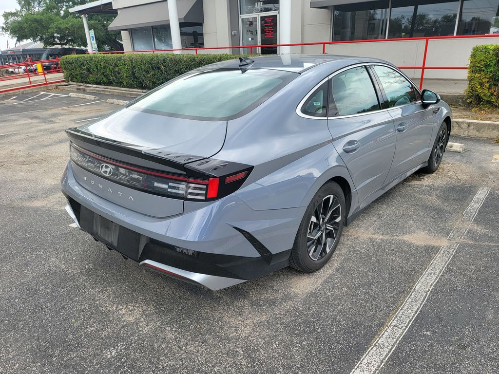 Thumbnail: 2025 Hyundai Sonata - 12