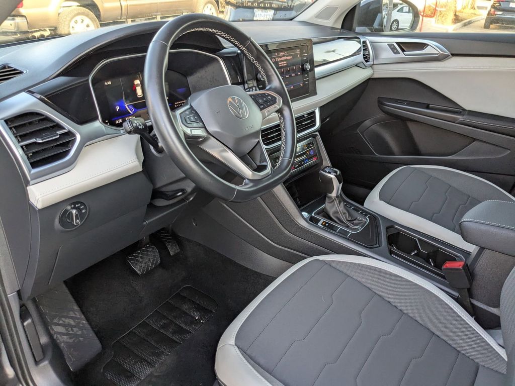 Thumbnail: 2025 Volkswagen Taos - 13