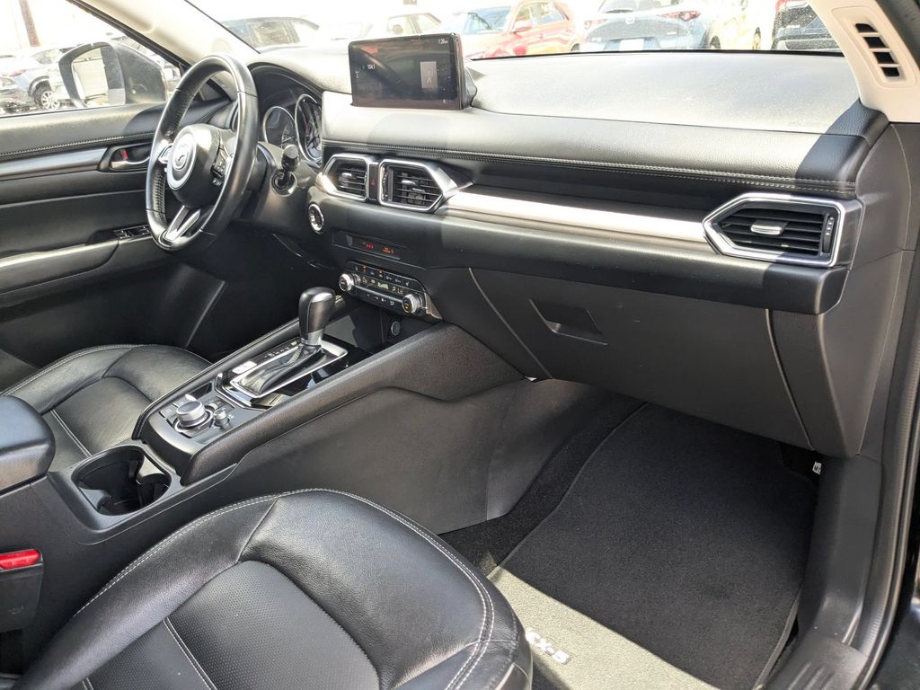 Thumbnail: 2025 Mazda CX-5 - 28