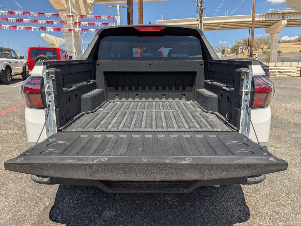 Thumbnail: 2025 Hyundai Santa Cruz - 28