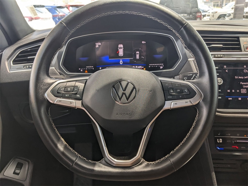 Thumbnail: 2024 Volkswagen Tiguan - 15