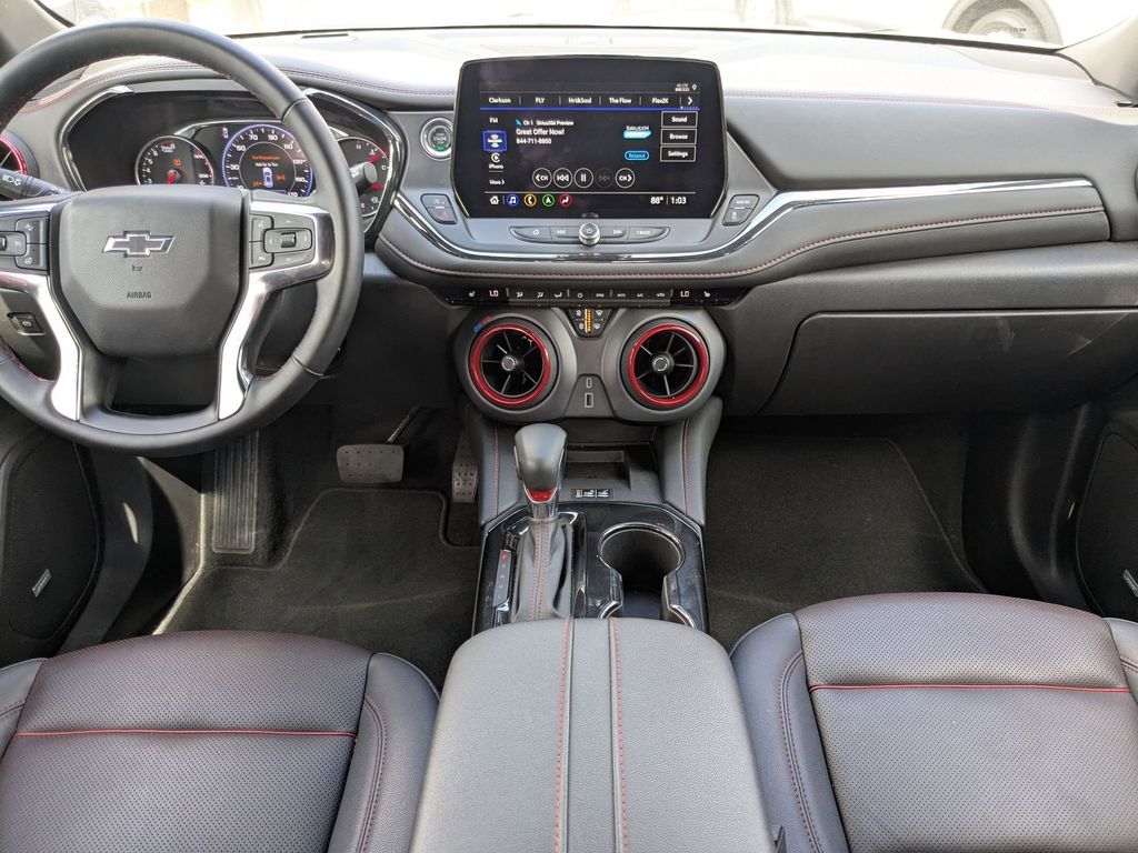 Thumbnail: 2025 Chevrolet Blazer - 15