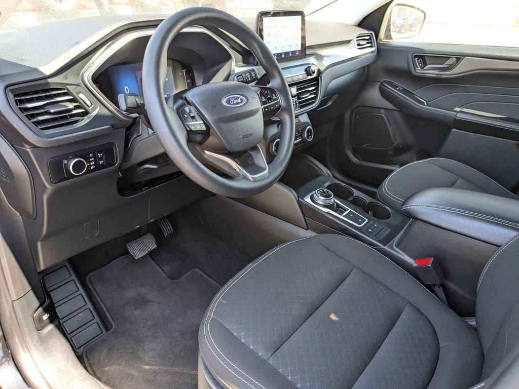 Thumbnail: 2025 Ford Escape - 13