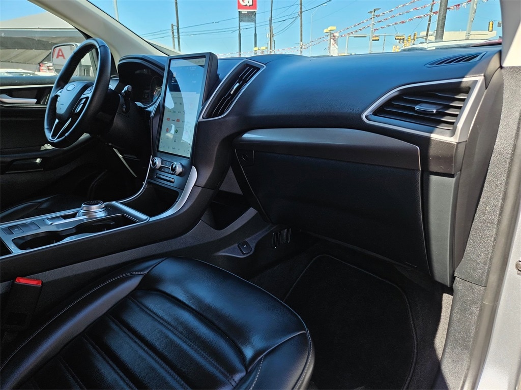 Thumbnail: 2024 Ford Edge - 28