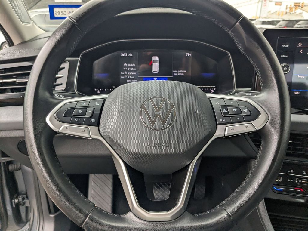 Thumbnail: 2025 Volkswagen Jetta - 17