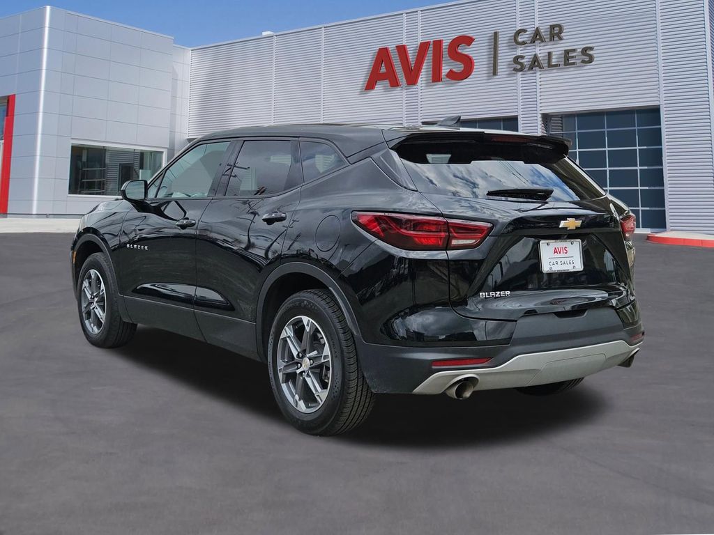 Thumbnail: 2025 Chevrolet Blazer - 3