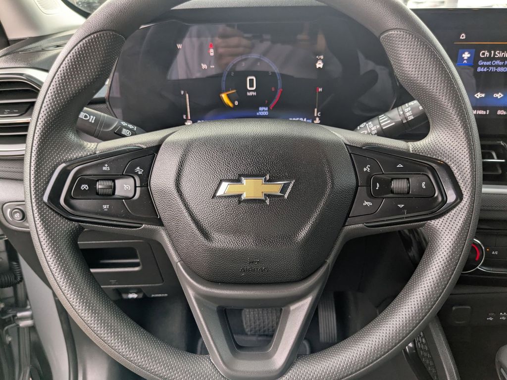 Thumbnail: 2025 Chevrolet TrailBlazer - 17