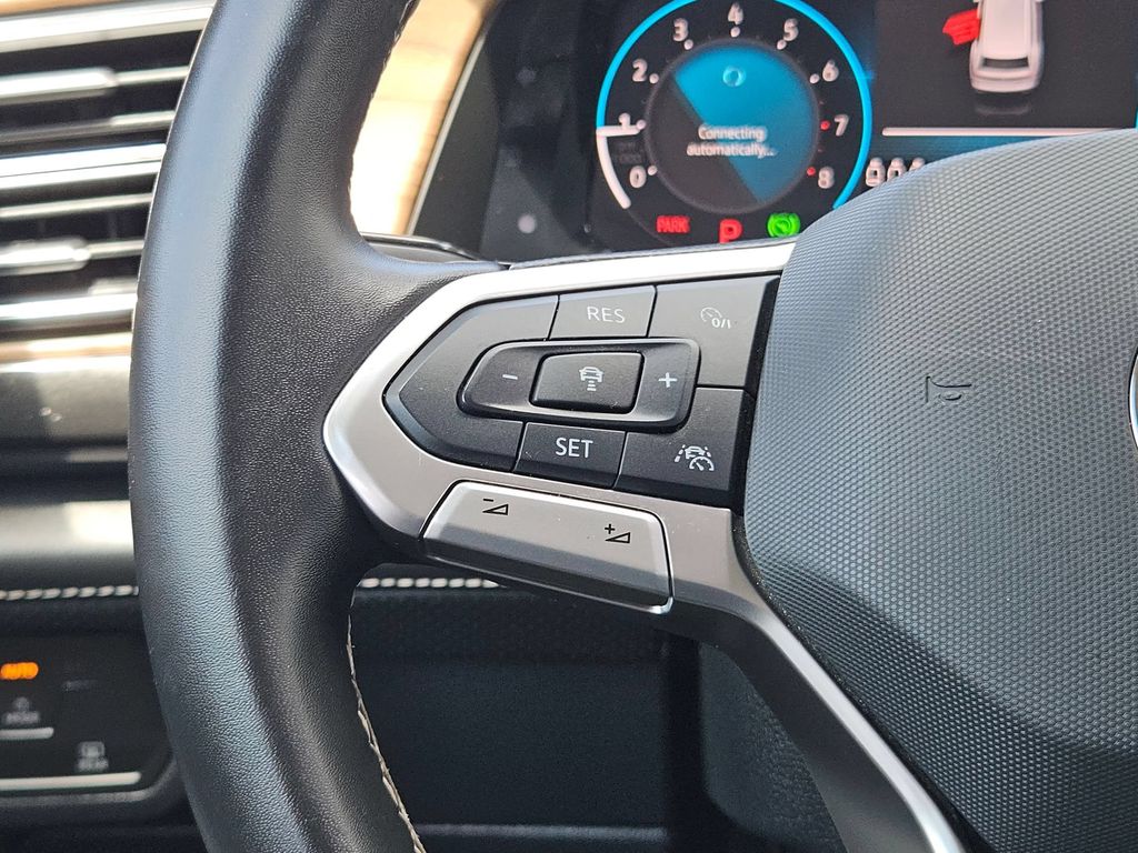 2025 Volkswagen Atlas SE w/Tech - Photo 23