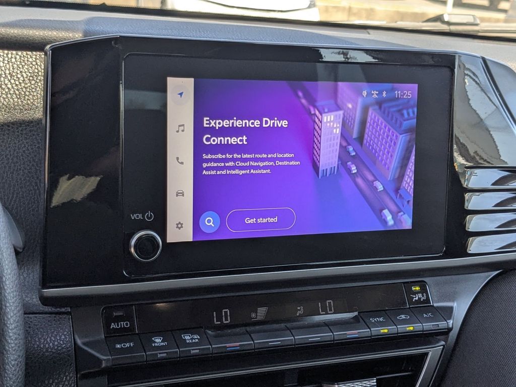 Thumbnail: 2025 Toyota Camry - 21