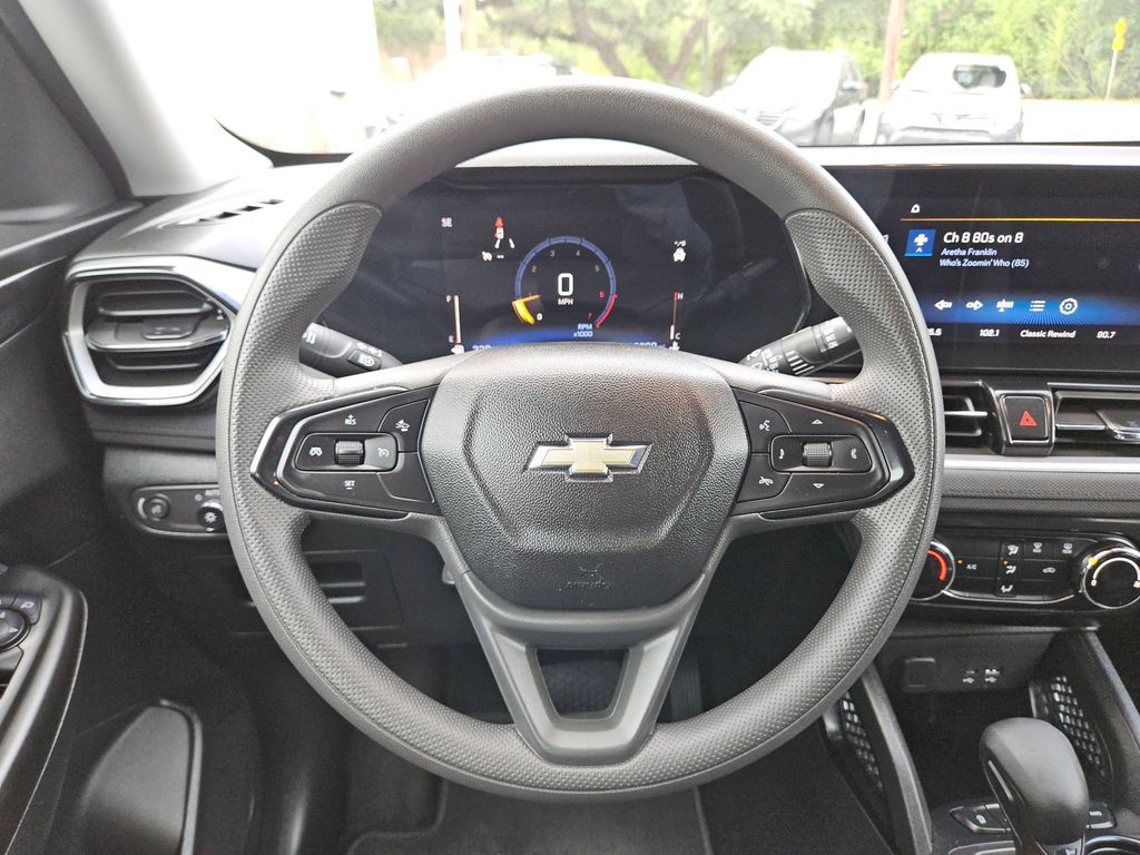 Thumbnail: 2025 Chevrolet TrailBlazer - 23