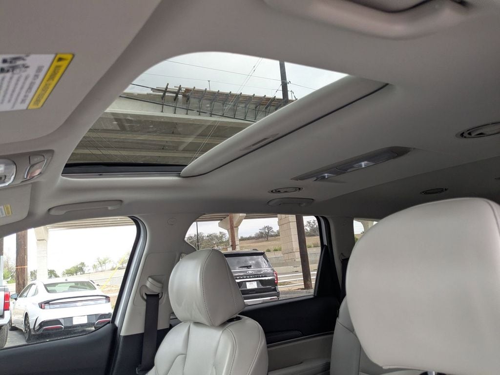 Thumbnail: 2025 Kia Telluride - 17