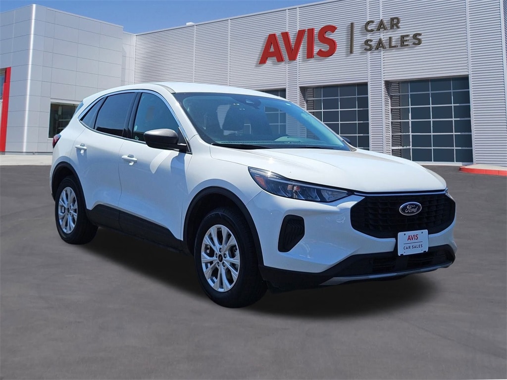 Thumbnail: 2024 Ford Escape - 3